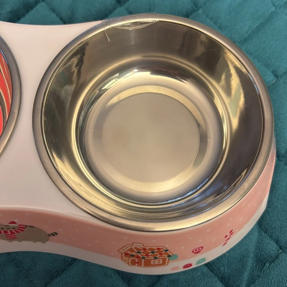 “Pusheen” CAT Double feeding Bowl with base, NWT